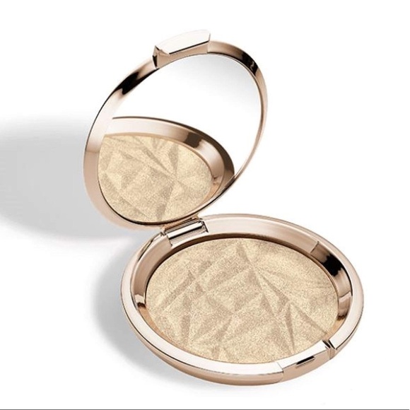 BECCA Shimmering Skin Perfector Pressed Highlighter - Picture 1 of 2